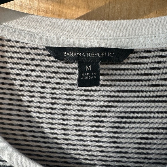Banana Republic top, very good used condition. Size medium - Picture 2 of 3
